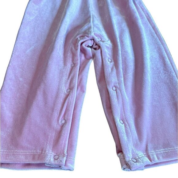 NWT Habitual Kids Soft Pink Crushed Velvet Romper (18 Months) - Picture 3 of 7